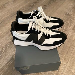 New Balance 327
